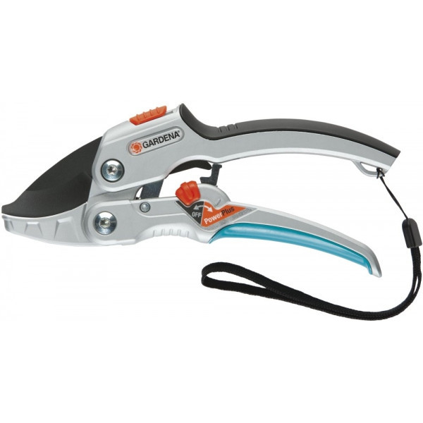 Секатор з храповим механізмом Gardena Comfort SmartCut