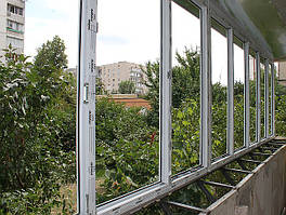 Скління балкона