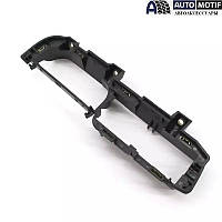 Рамка ручки (Криплення ручки) дверей лівої VW Golf IV Bora