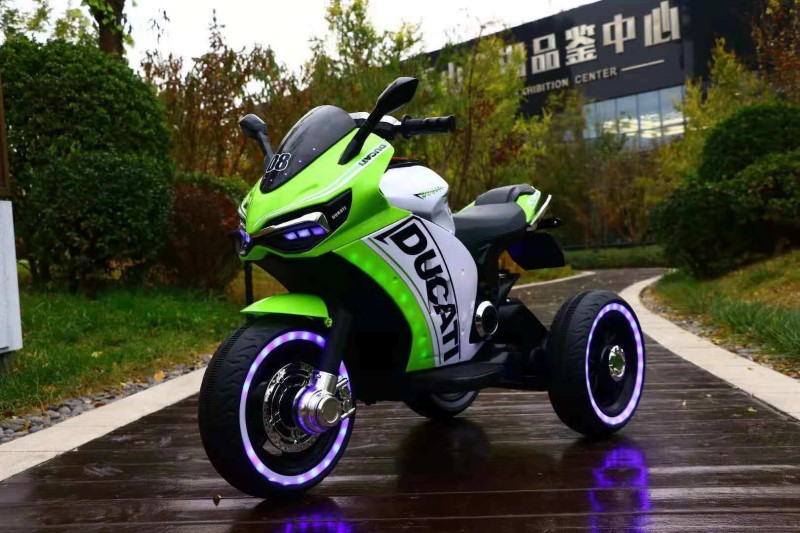 Дитячий електромобіль Мотоцикл M 4053 L-5, DUCATI, світні колеса, шкіряне сидіння, зелений