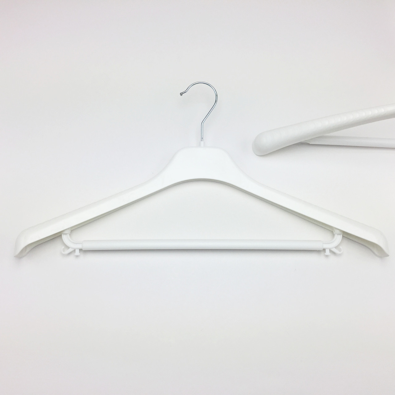 Пластикові плічка вішаки для одягу W-Tp46 білого кольору, довжина 460 мм