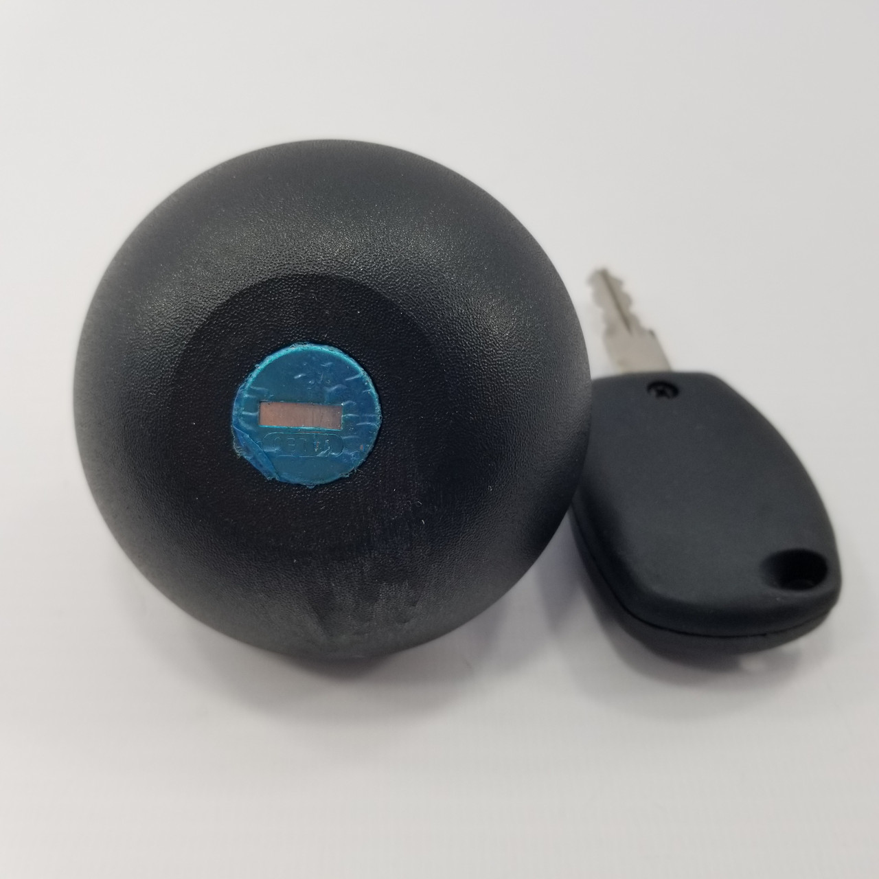 Крышка бензобака с ключом Рено Логан EuroEx Венгрия 7700611624 (ID ...