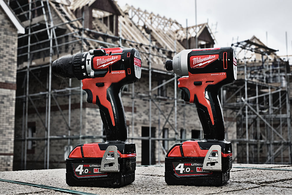 Milwaukee M18 CBLID 402C 4933464534 1308038703