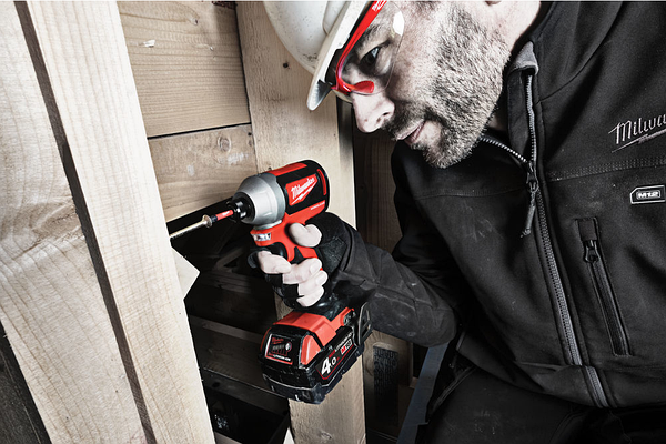 Milwaukee M18 CBLID 402C 4933464534 1308038703
