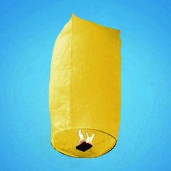 Небесний ліхтарик жовтий у вигляді купола