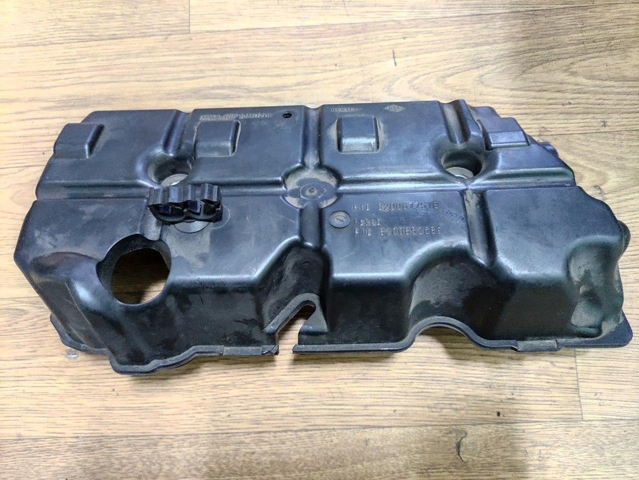 Накладка двигуна декоративна Renault Megane 3, 1.9, 2008-2016, 8200677518 (Б/У)