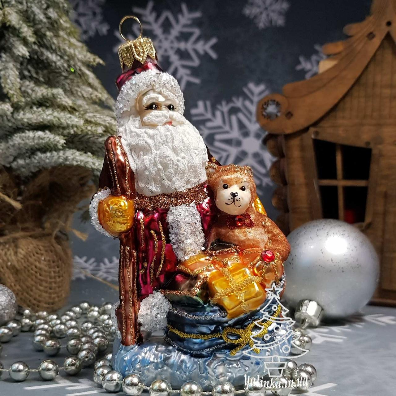 Дід Мороз із мішком подарунків і ведмедика Irena