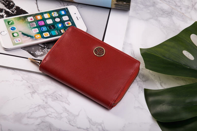 Жіночий шкіряний гаманець Betlewski з RFID 14,5 х 10 х 2 (BPD-BF-361) - червоний