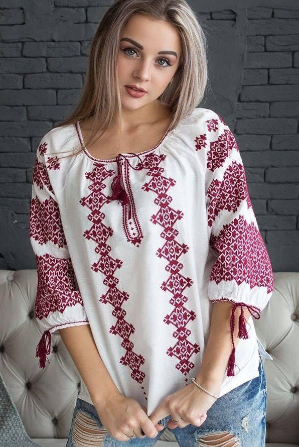 Заготовка для жіночої вишиванки №312