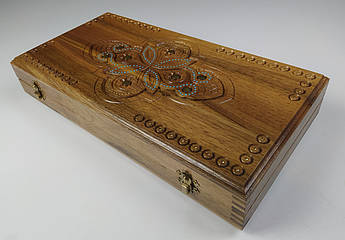 Різьблені нарди з дерева ручної роботи 49 см * 45 см.