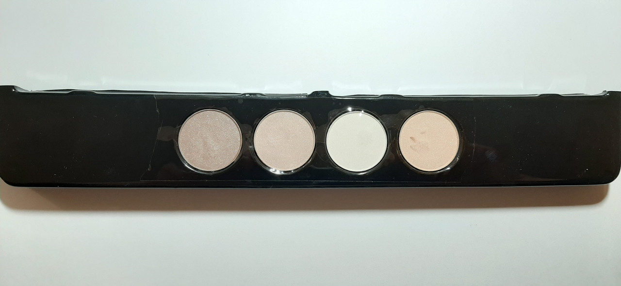 Тіні для повік W7 THE NUDES EYESHADOW PALETTE 8,5 г ТЕСТЕР