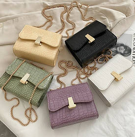 Елегантна сумка скриньку під крокодила на ланцюжці