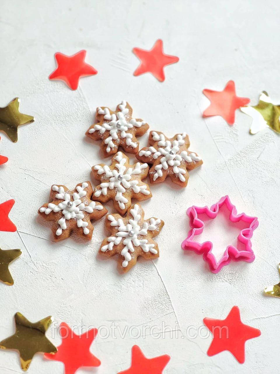 3D формочки-вирубки для пряників "Сніжинка 18"