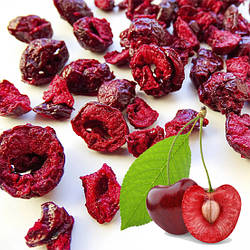 Сублімована Вишня, половинки. 25г