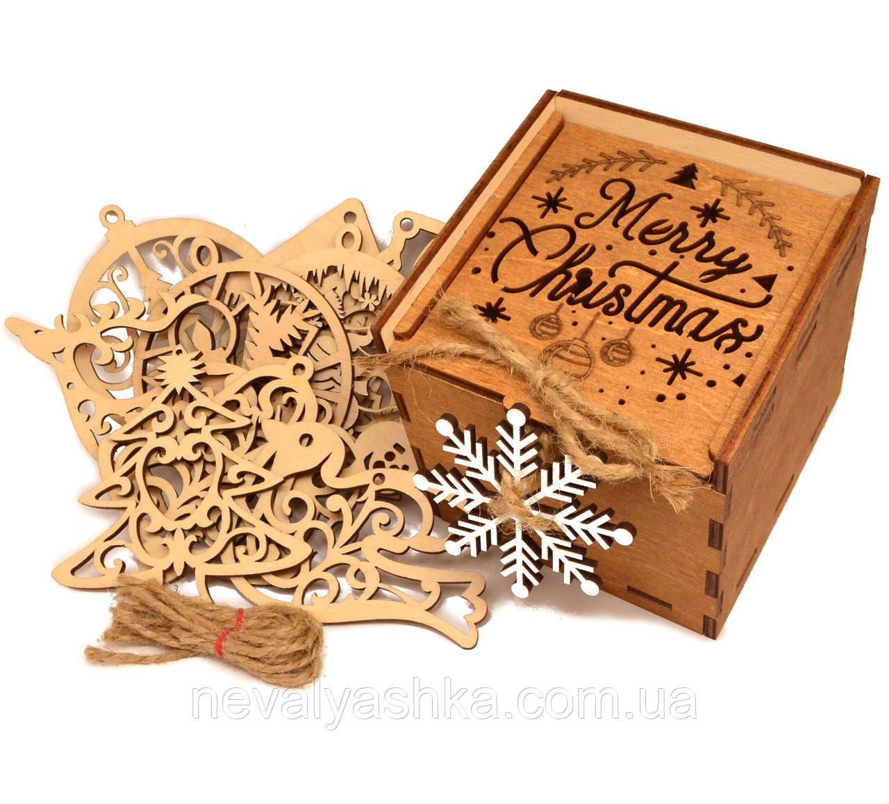 Подарунковий Набір Дерев'яних, Новорічних Ялинкових Іграшок 12 шт в Горіховій Коробці + Прикраса на Ялинку з Фанери