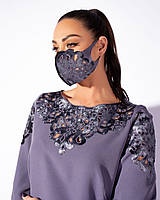 Жіноча маска з оксамитової перфорацією