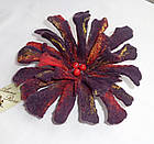 Повстяна брошка квітка ручної роботи колір сливи "Осіння Пурпурова Хризантема", фото 2