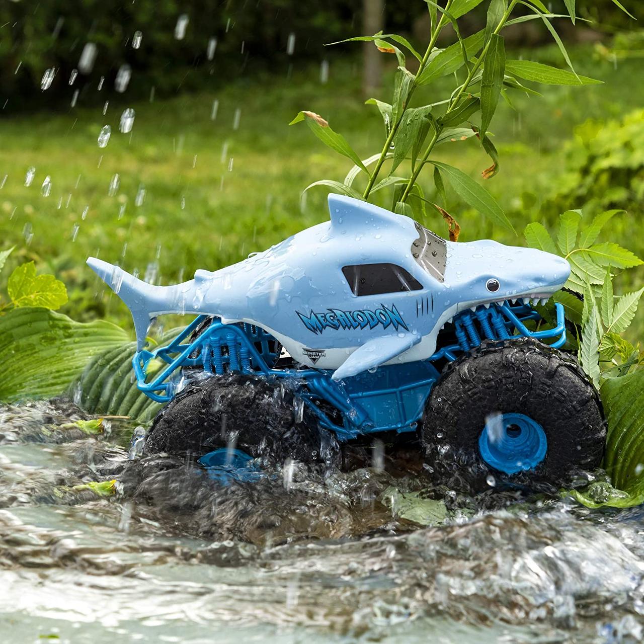 Монстр Мегалодон Шторм на управлінні Monster Jam Megalodon Storm