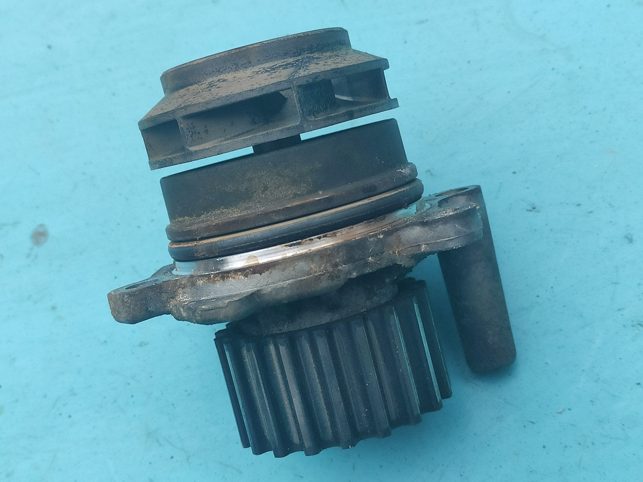 Помпа AUDI SEAT SKODA VOLKSWAGEN 1.2 тді 1.6 тді 2.0 тді 03L121019 03L121031A