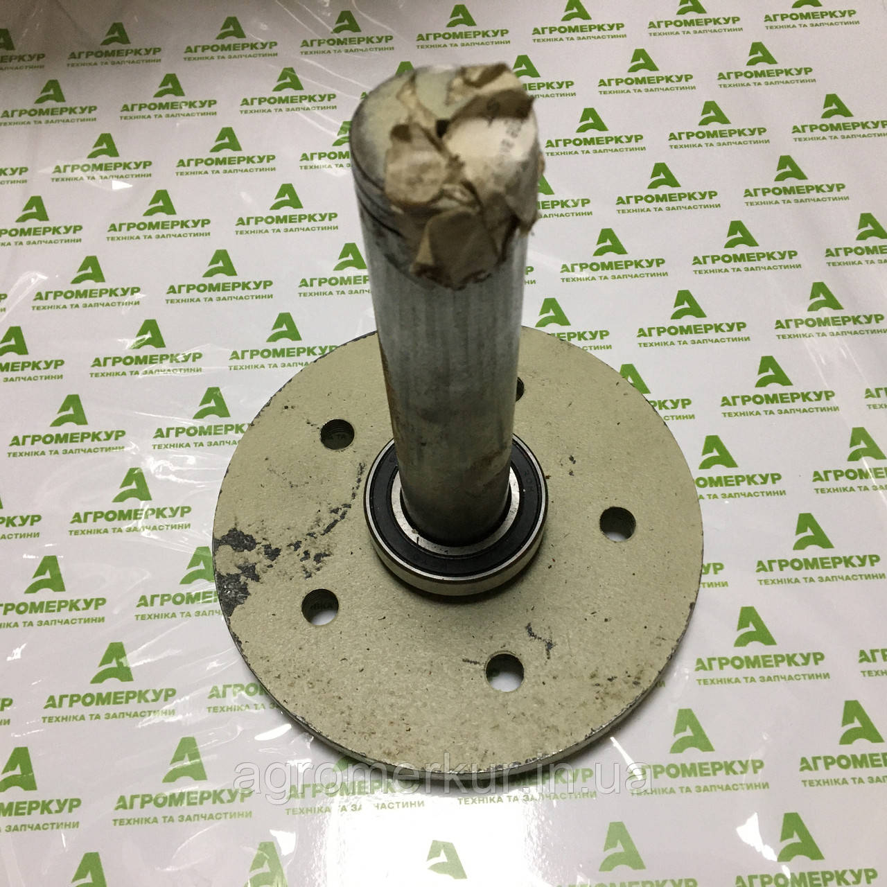 Ступиця AC820070 колеса опорного Kverneland