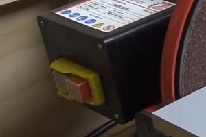 Шліфувальний верстат Holzmann TSM250 Шліфувальний верстат Holzmann TSM250