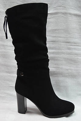 Чорні замшеві зимові чоботи Geronea.