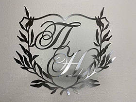 Весільна монограма герб з ініціалами з дзеркального пластику полістиролу на замовлення Manific Decor