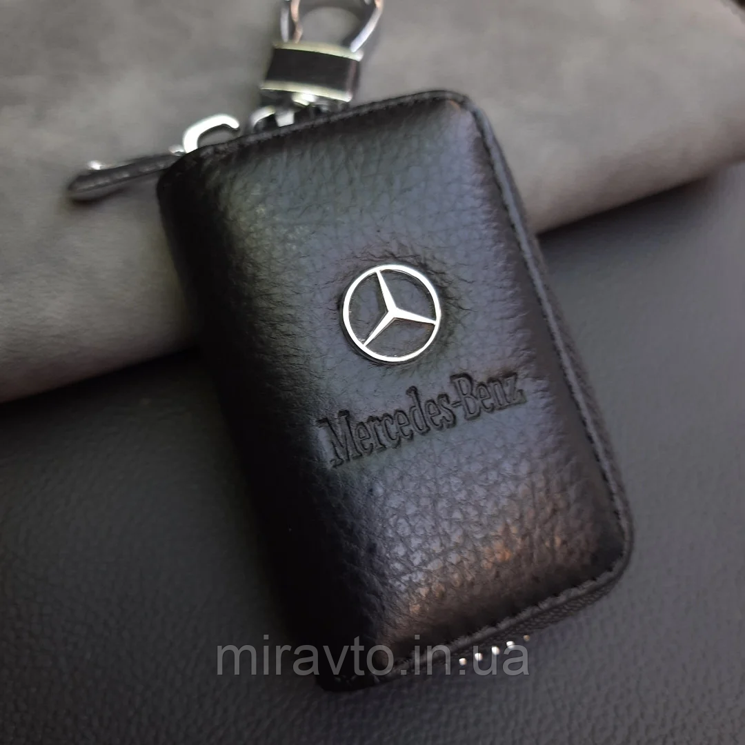 ЧОХОЛ ДЛЯ КЛЮЧІВ З КАРАБІНОМ MERCEDES
