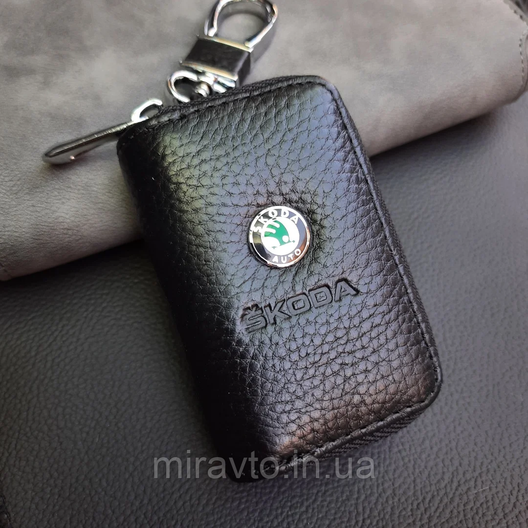 ЧОХОЛ ДЛЯ КЛЮЧІВ З КАРАБІНОМ SKODA