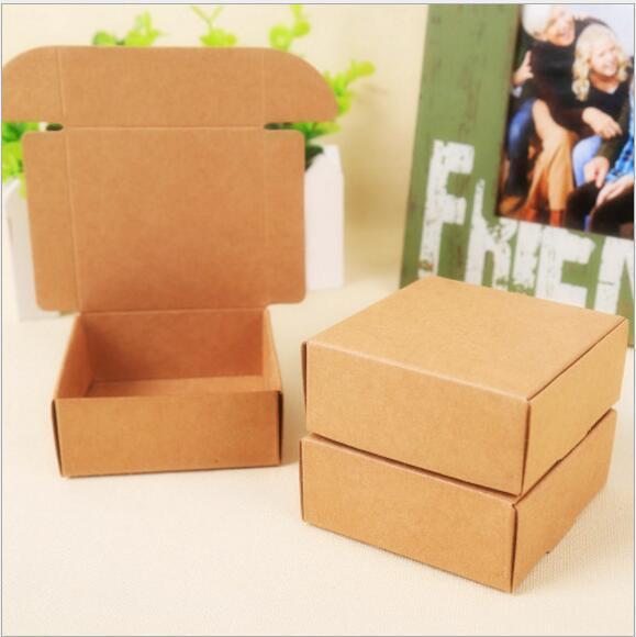 Коробка коричневая подарочная самосборная 250х250х85, картонная упаковка для подарков - фото 10 - id-p1312611347