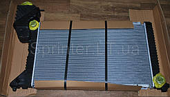 Радіатор охолодження MB Sprinter CDI 2000-06г