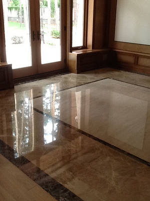 Послуги з переполировке і реставрації мармуру і граніту