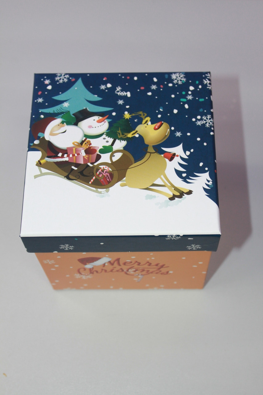 Подарункова новорічна квадратна коробка з малюнком дід мороз і сніговик 11 см, фото 1