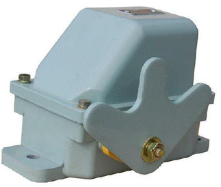 Вимикач КУ-704