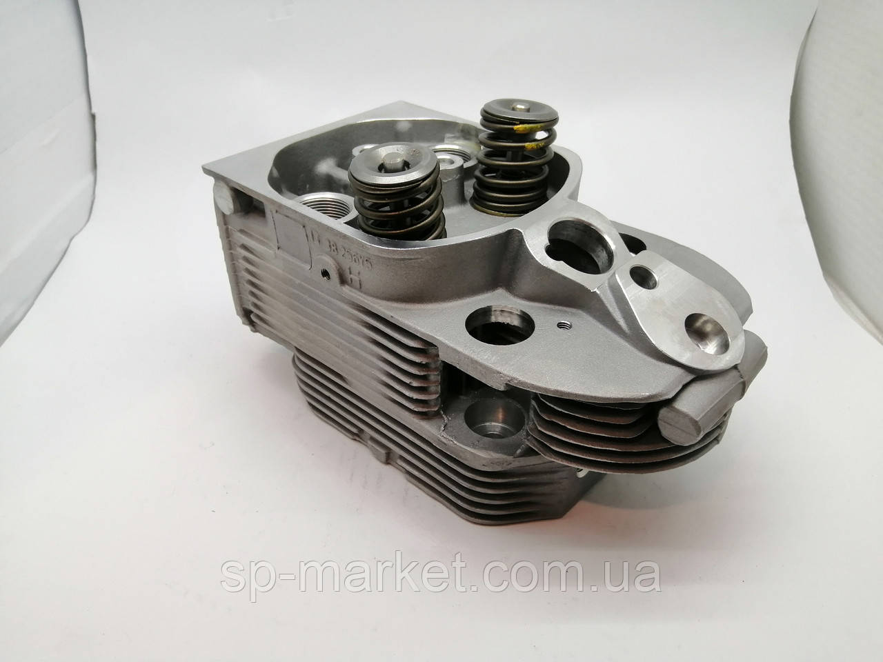 Головка блока циліндрів Deutz 912 (04230608)