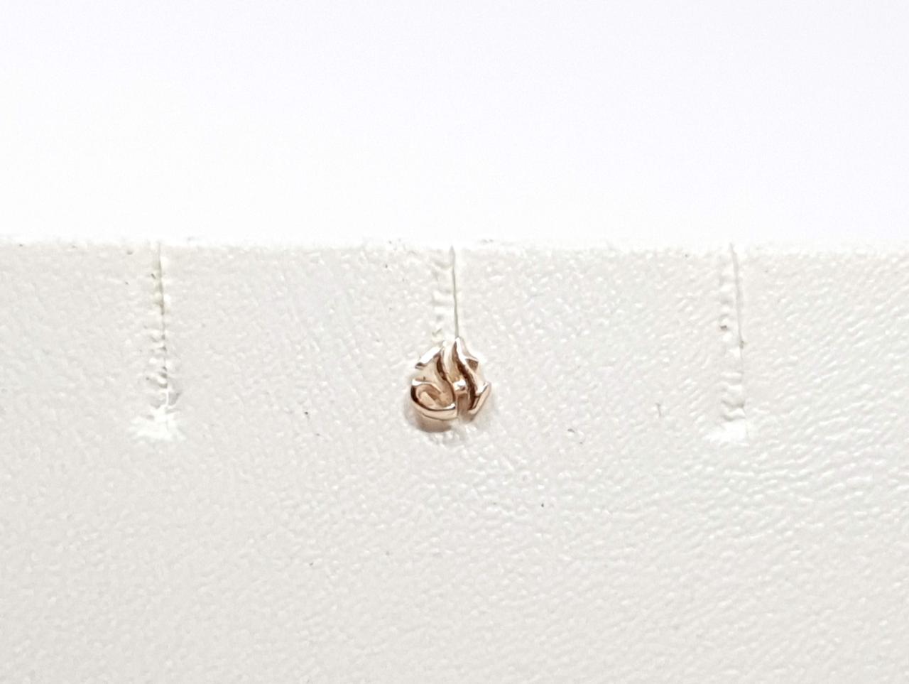 Золота сережка-пірсинг в ніс. 1031