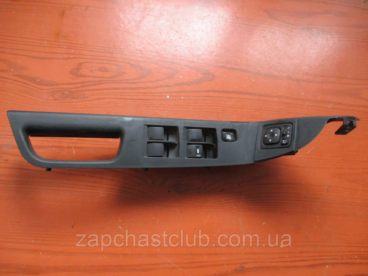 Блок склопідйомників (праворульний) 8608A160 з кнопкою дзеркал MR951187 в накладці 993876 Lancer X Mitsubishi, фото 1