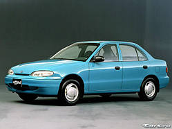 Лобове скло на HYUNDAI ACCENT 1995-00 г. 