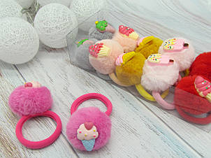 Резиночки помпони Ø4 см хутро 12 шт/уп. у коробці