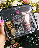 Подарунковий набір Tease Victoria's Secret в оксамитовій коробці — Парфуми, лосьйон, олійка шиммер Вікторіа Сікрет
