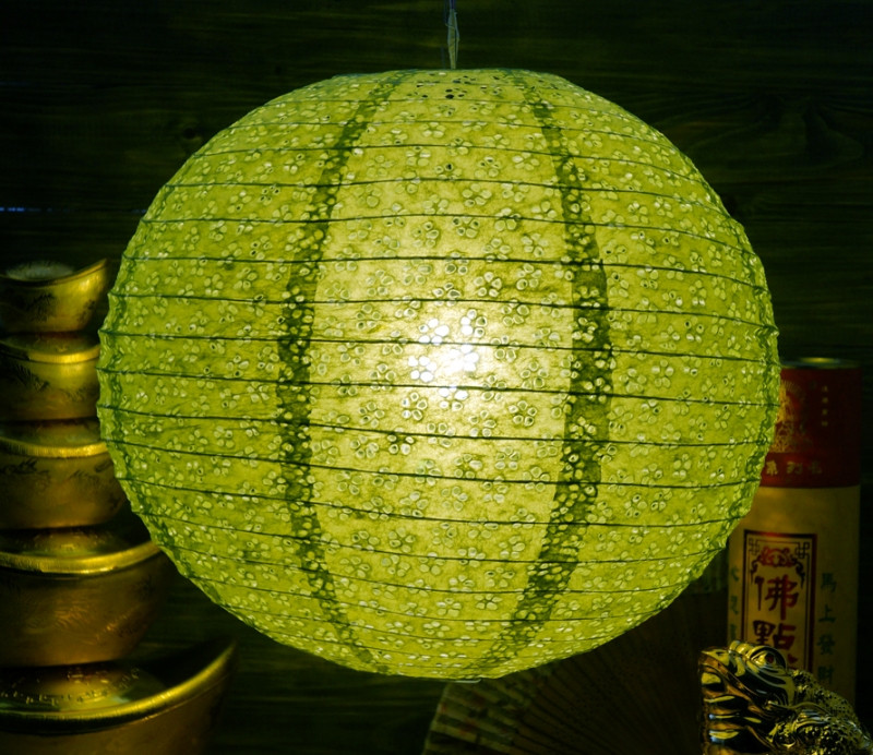 Фокраль паперової кулі "Мей Хуа" салатовий (d = 39 см)