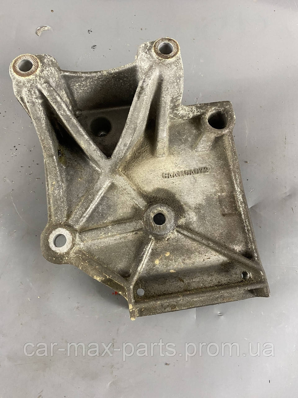 Кронштейн компресора кондиціонера Mitsubishi Outlander 1 CU 2.4 2003-2008, фото 1