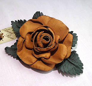 Брошка квітка зі шкіри ручної роботи "Гірчична Троянда"