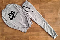 Мужской серый спортивный костюм Nike Sportswear