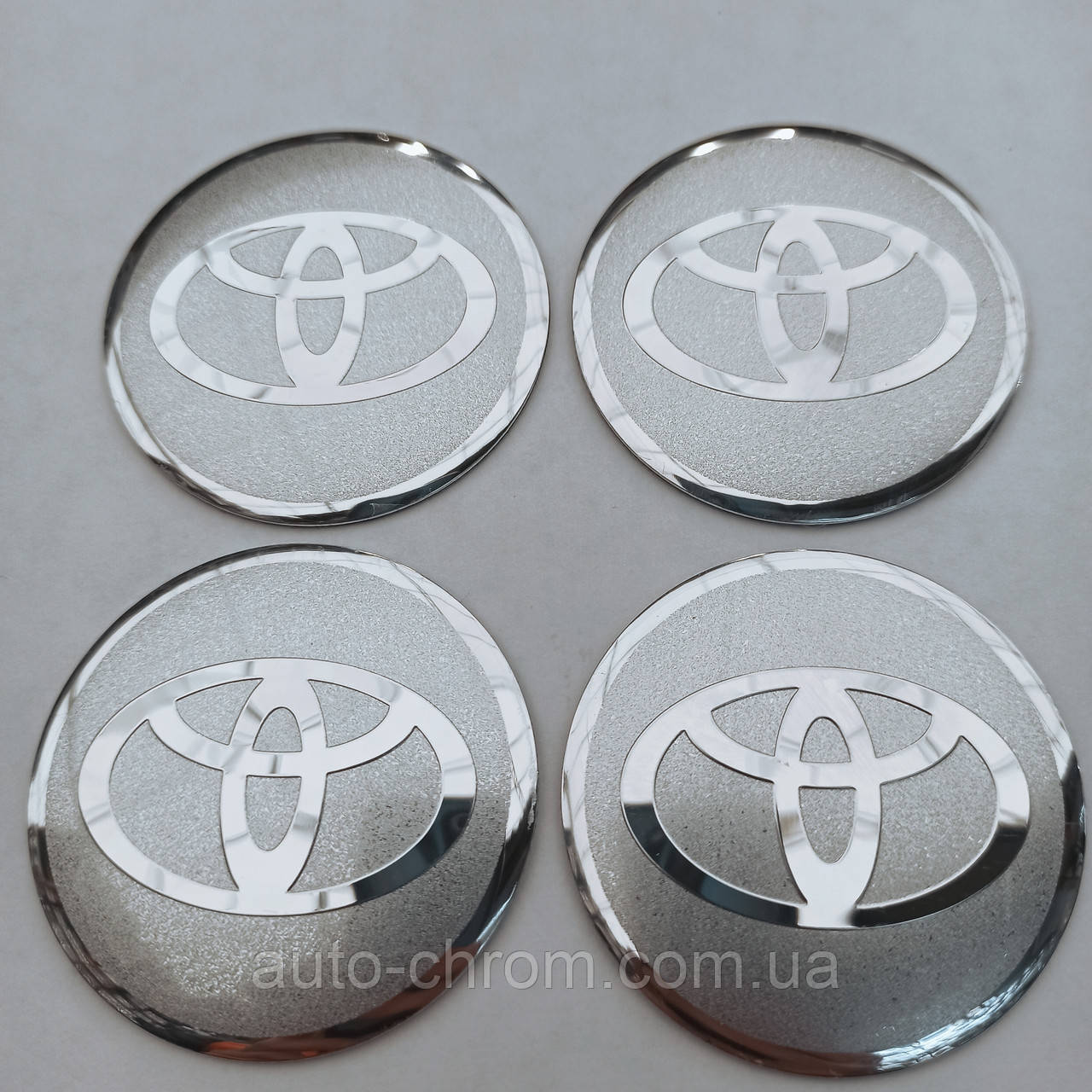 Наклейка опукла на ковпачок диска Toyota 56 мм, фото 1