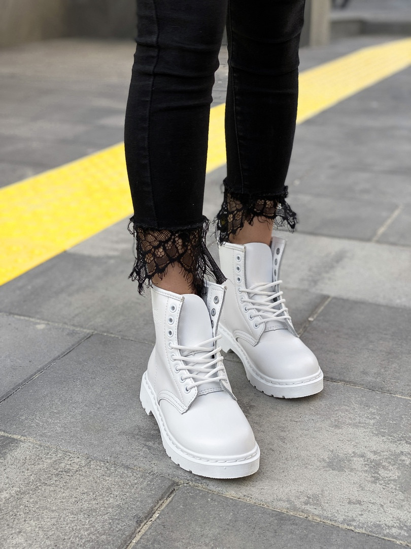 Жіночі черевики Dr Martens модель 1460 демісезонні білі шкіряні Ін Мартінс