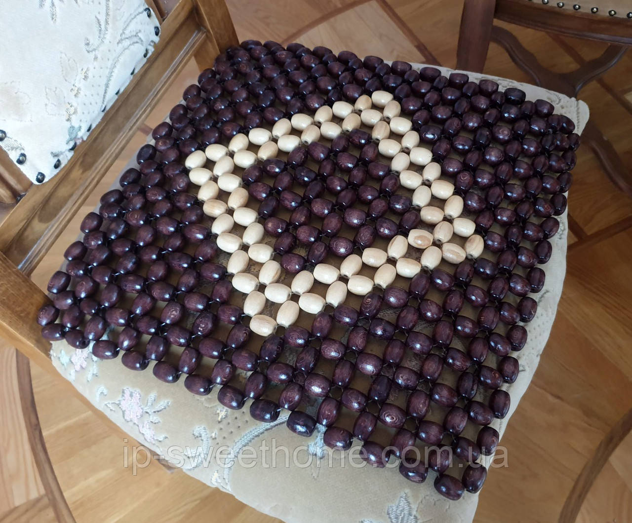 Масажер дерев'яний для авто-крісла