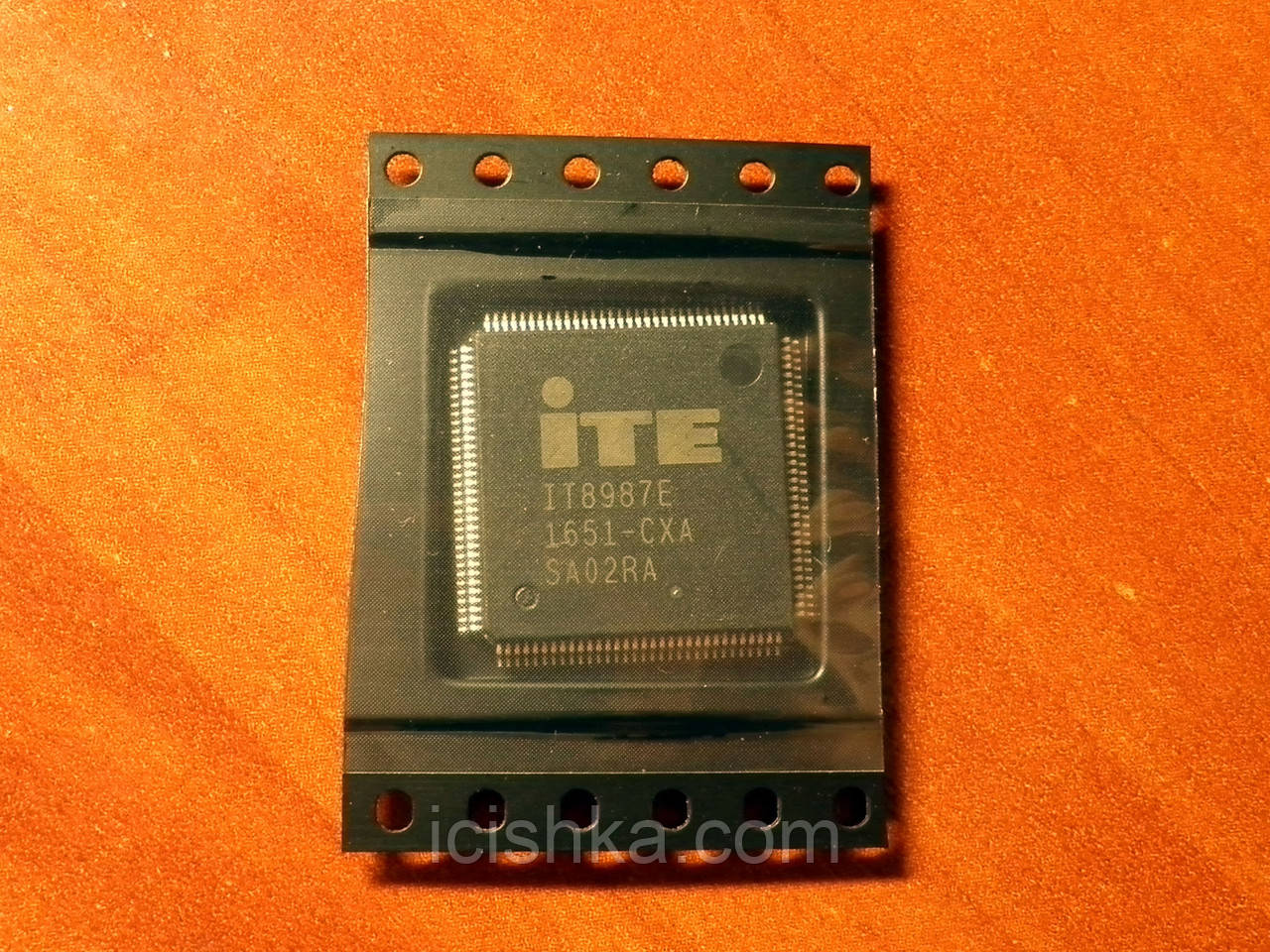 ITE IT8987E CXA — Мультиконтролер