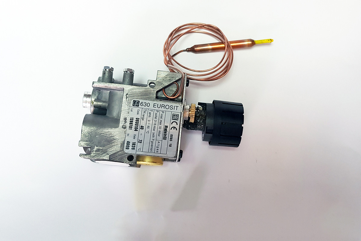 Газовий клапан Eurosit 630 для ємнісних газових бойлерів Ariston SGA 120/150/200 107835
