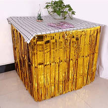 Золотий дощик для фотозони або для прикраси столу - висота 74см, ширина 2,74 метра